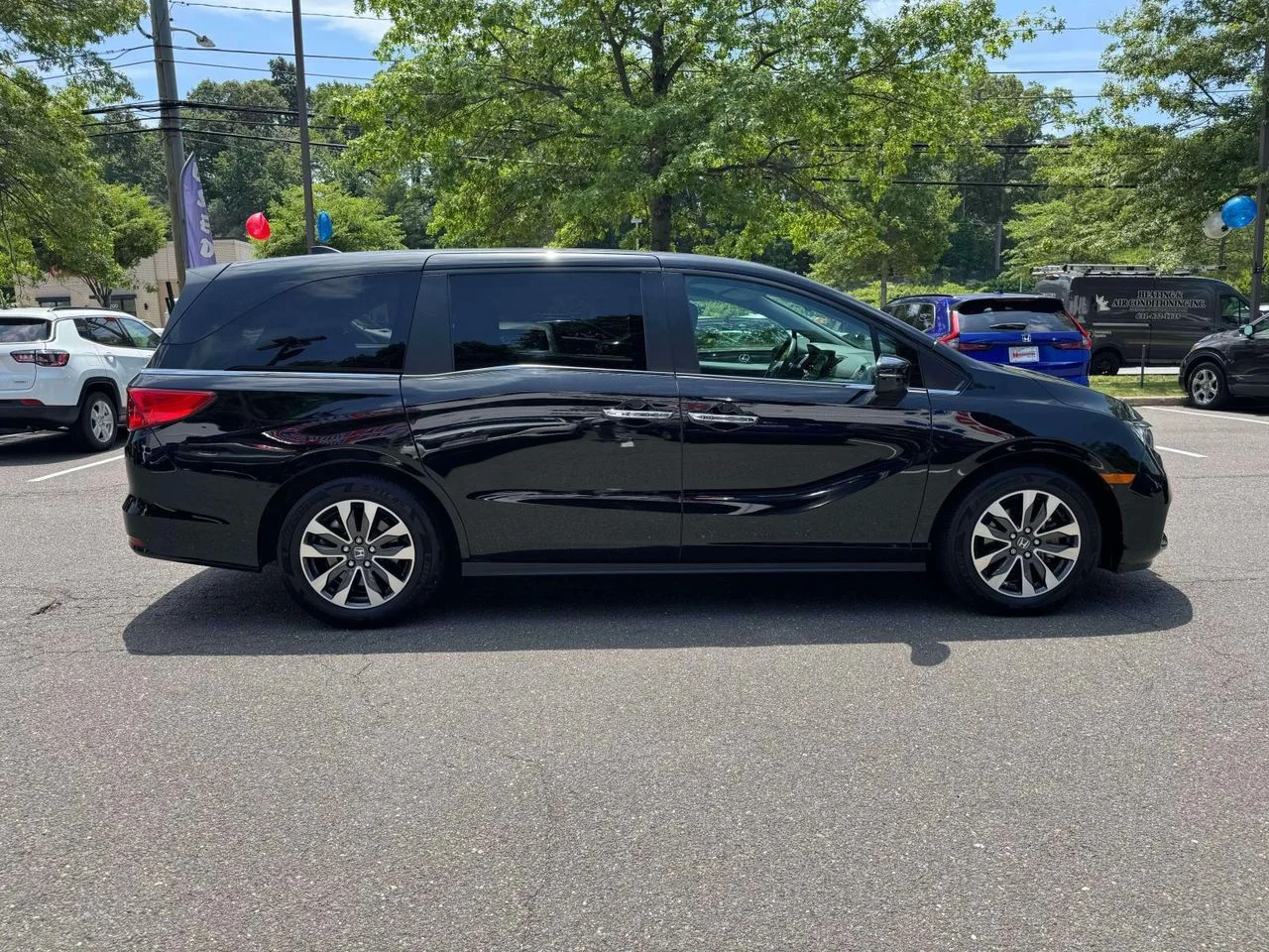 2023 Honda Odyssey EX-L - Photo 9