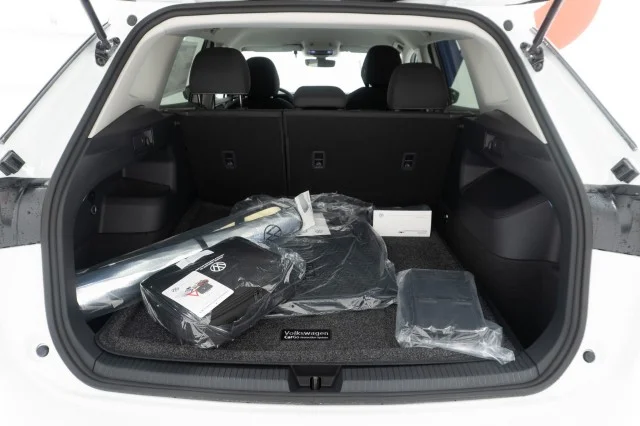 New 2026 Pure White Volkswagen 2.0T S image 8