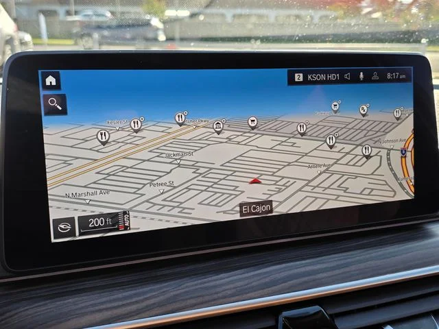 Used 2022 White BMW 530i xDrive image 30