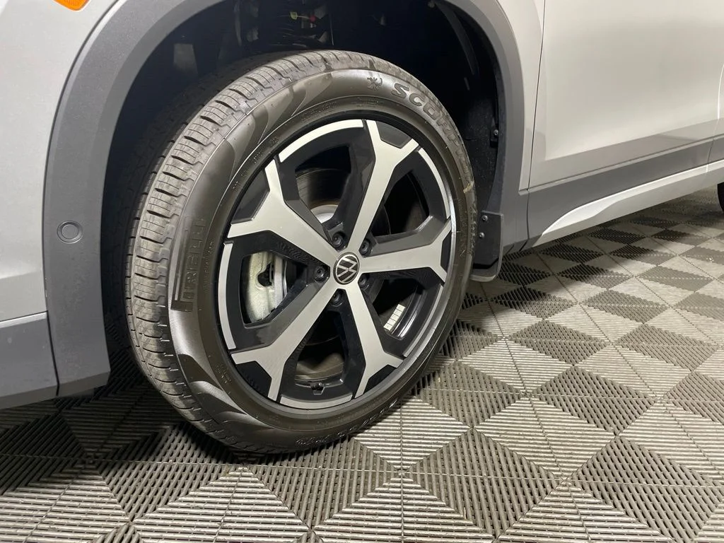 2026 Volkswagen Tiguan SE - Photo 26