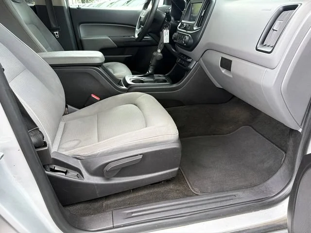 Used 2018 QUICKSILVER METALLIC GMC 2WD image 13