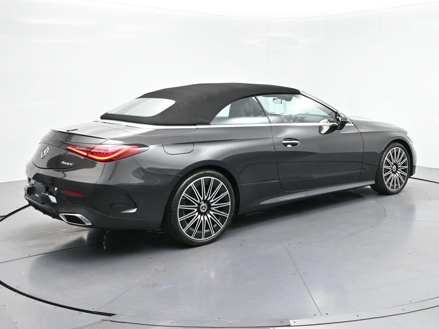 Used 2026 Graphite Gray Metallic Mercedes-Benz CLE 300 image 7
