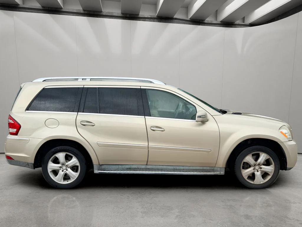 Used 2012 Pearl Beige Metallic Mercedes-Benz GL450 4MATIC® image 5