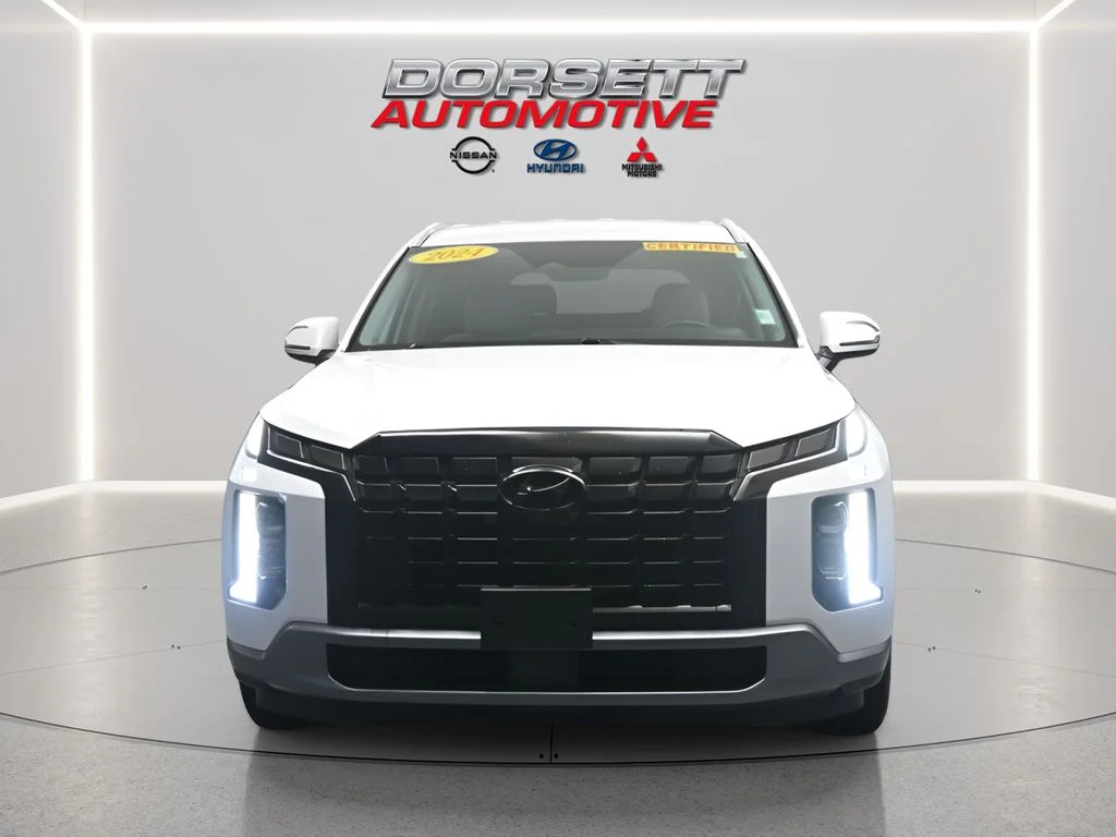 Used 2024 Hyper White Hyundai SEL image 2