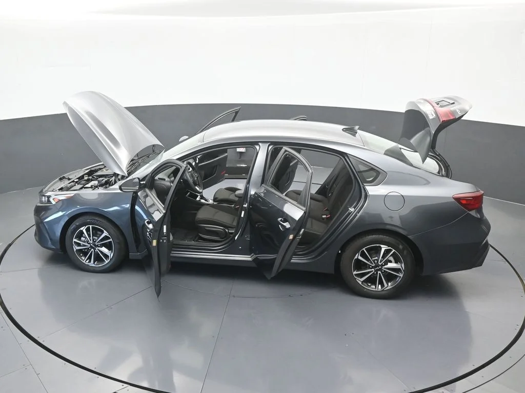 Used 2024 Gravity Gray Kia LXS image 61