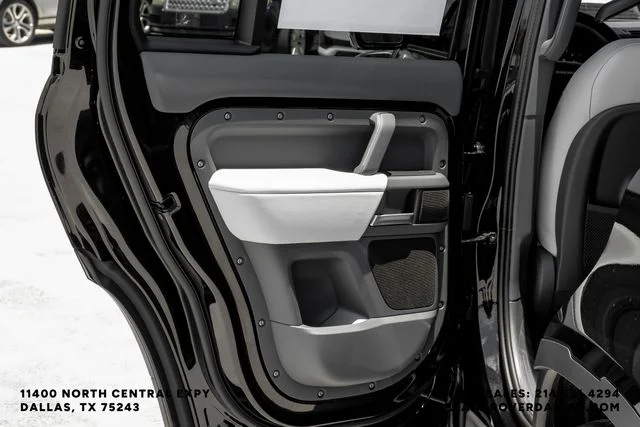 New 2026 Santorini Black Land Rover S image 50