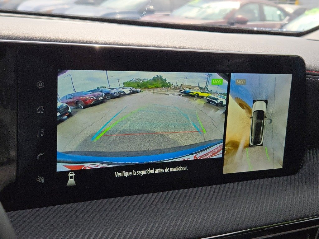 Certified Used 2025 White Nissan SR image 25