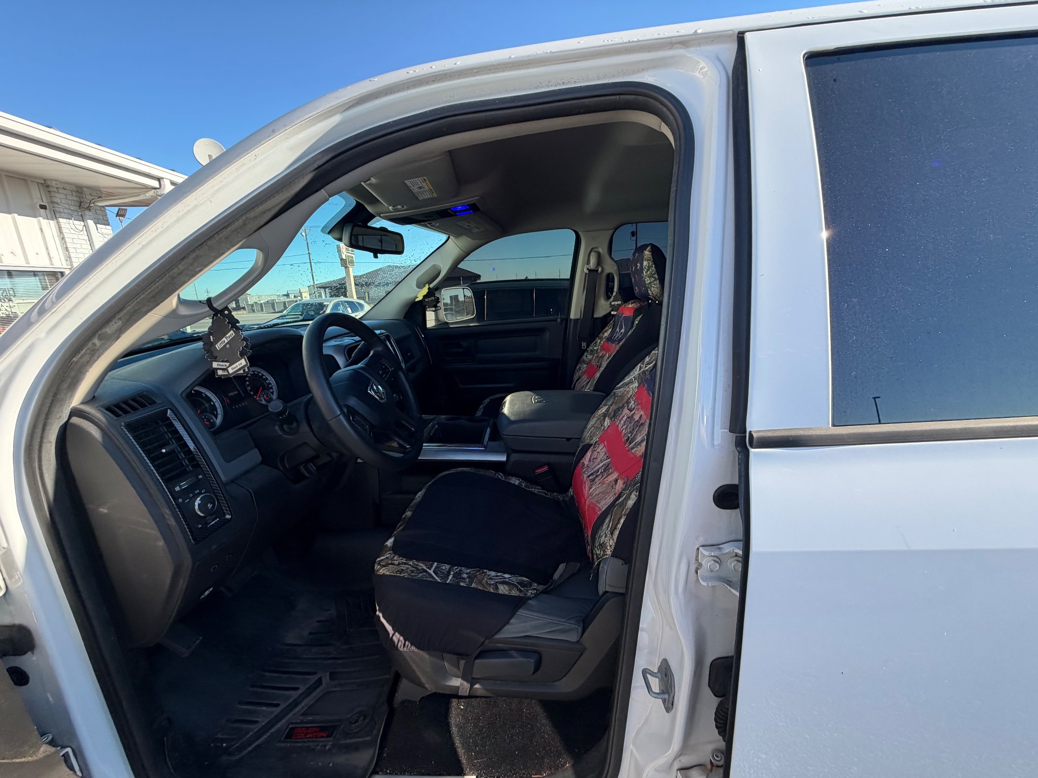 Used 2014 Bright White Clearcoat Ram Express image 6