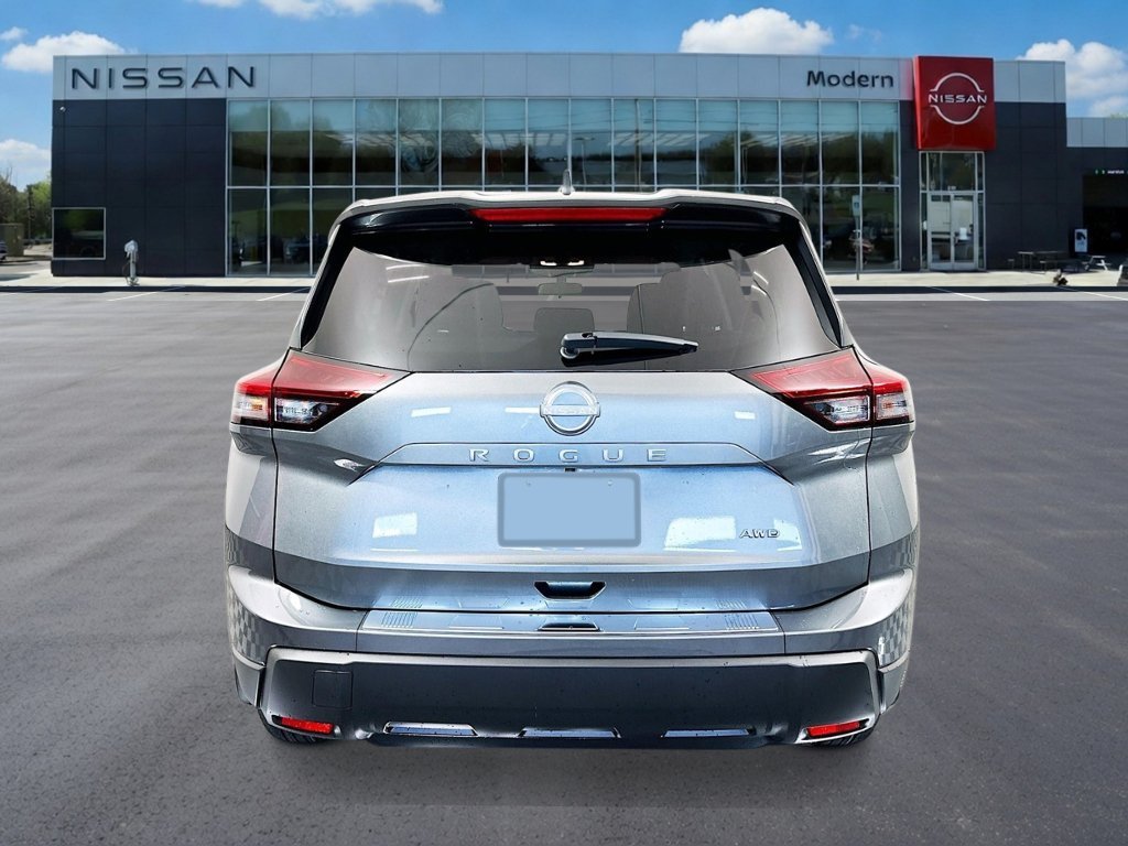 New 2027 Gun Metallic Nissan SV image 4