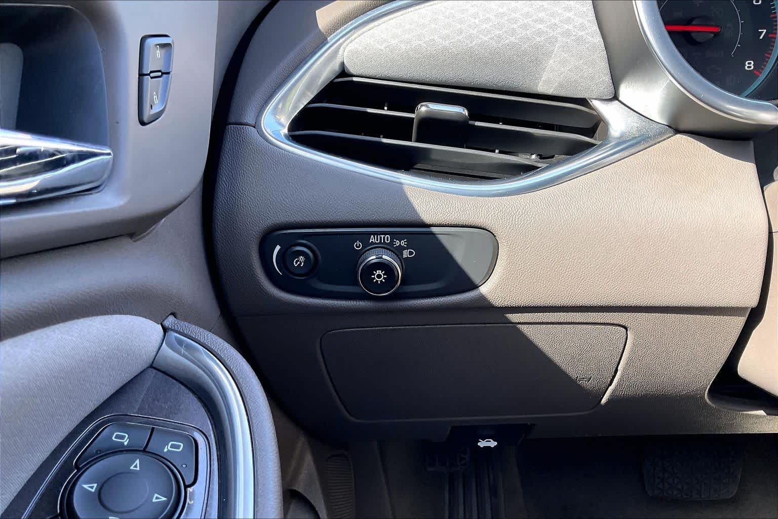 Used 2021 Silver Ice Metallic Chevrolet LT image 32