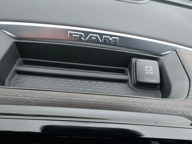 Used 2026 Silver Ram Laramie image 21