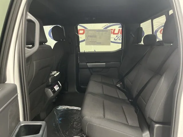 New 2026 Oxford White Ford XLT image 16