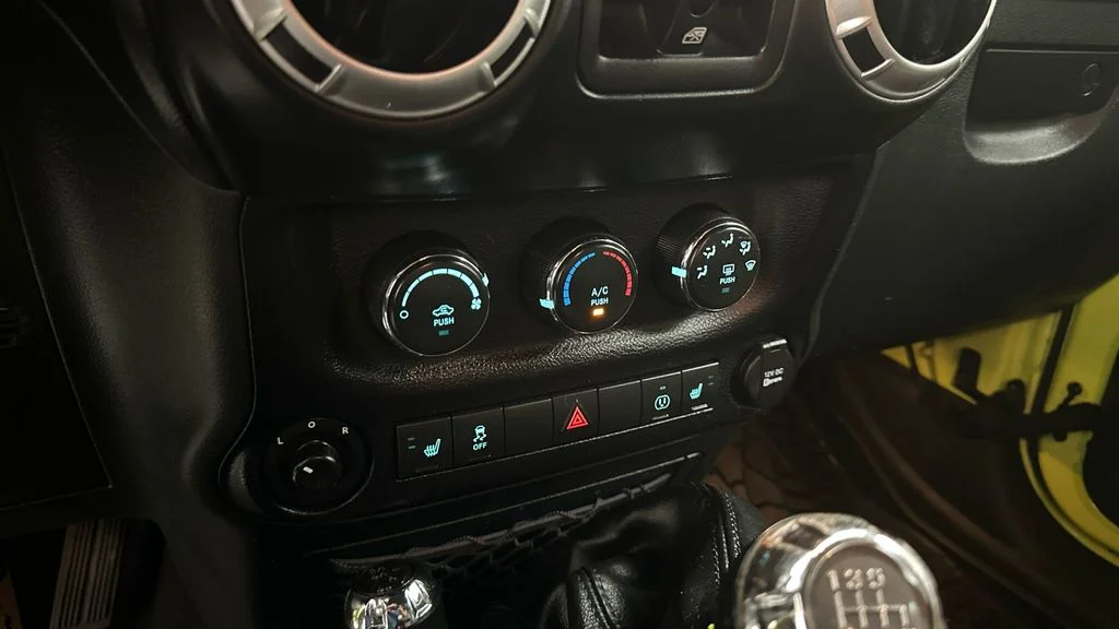 Used 2016 Green Jeep Unlimited Rubicon image 24