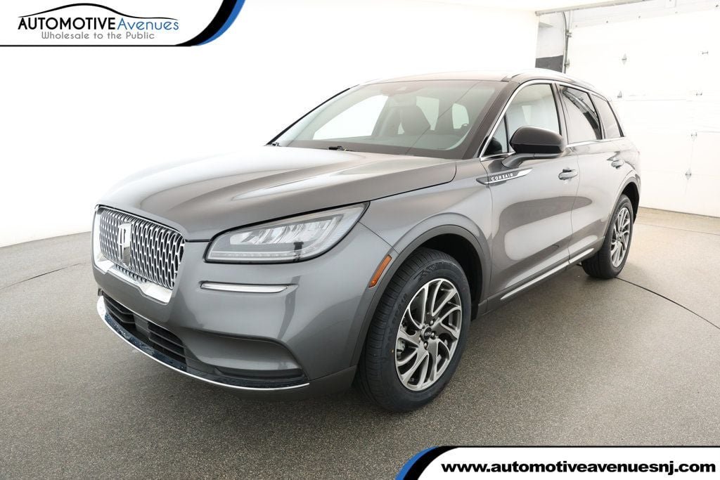 2022 Lincoln Corsair Base