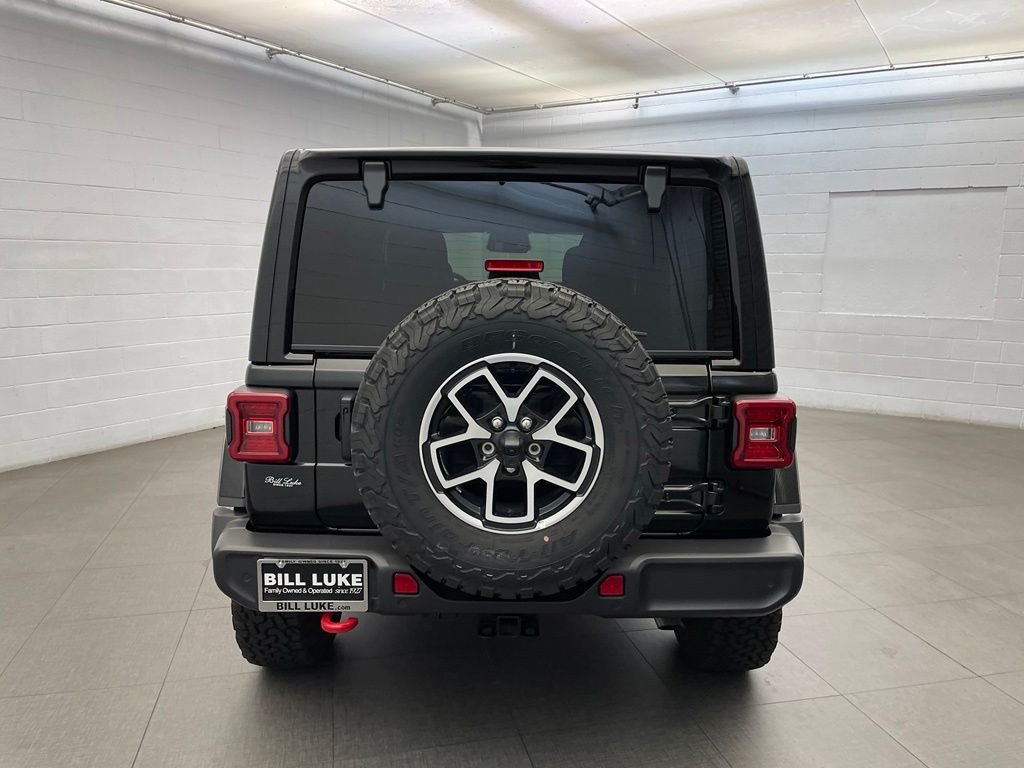 New 2025 Black Clear-Coat Exterior Paint Jeep Rubicon image 4