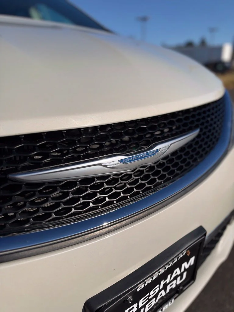 Used 2017 Tusk White Chrysler Touring L image 45