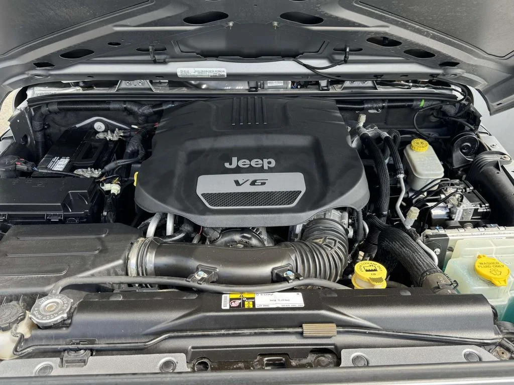 2015 Jeep Wrangler Unlimited Sport - Photo 13