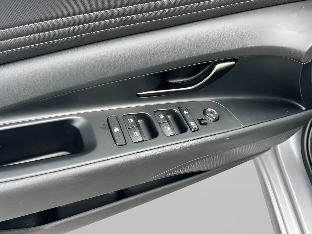 2025 Hyundai Elantra SEL - Photo 20