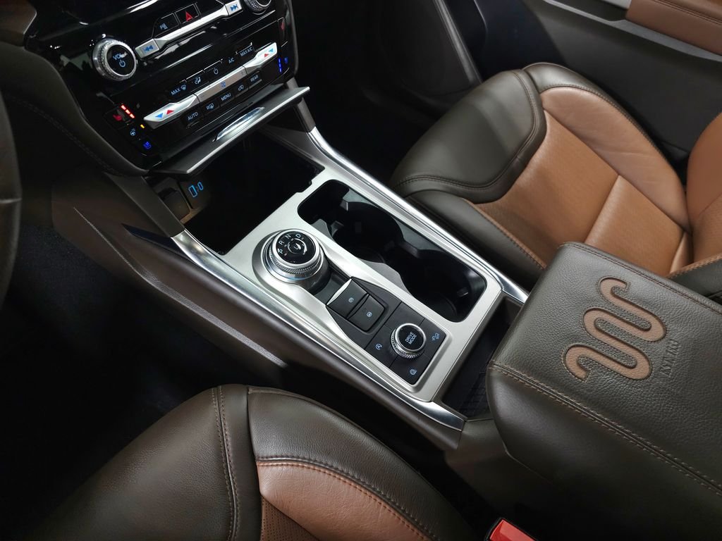 Used 2023 Gray Metallic Ford King Ranch image 33