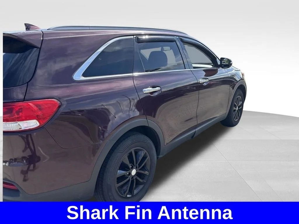 Used 2017 Purple Kia LX image 6