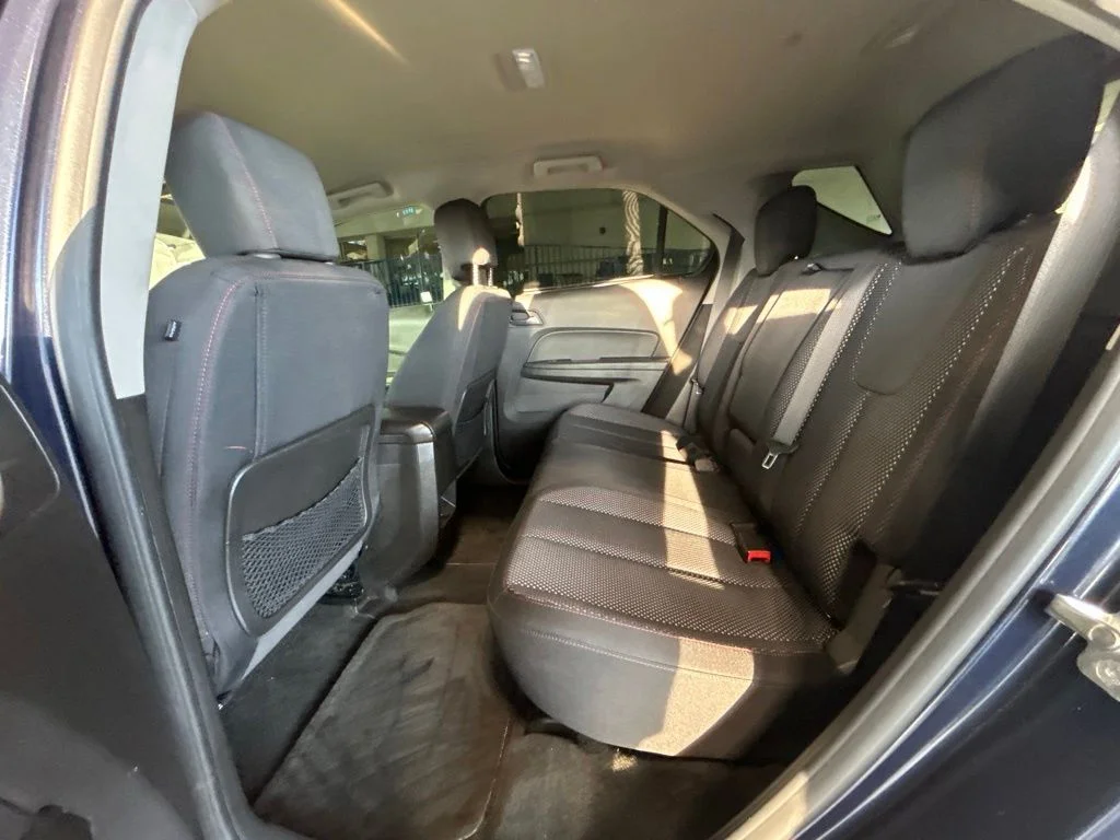 Used 2015 Blue Velvet Metallic Chevrolet LT image 29