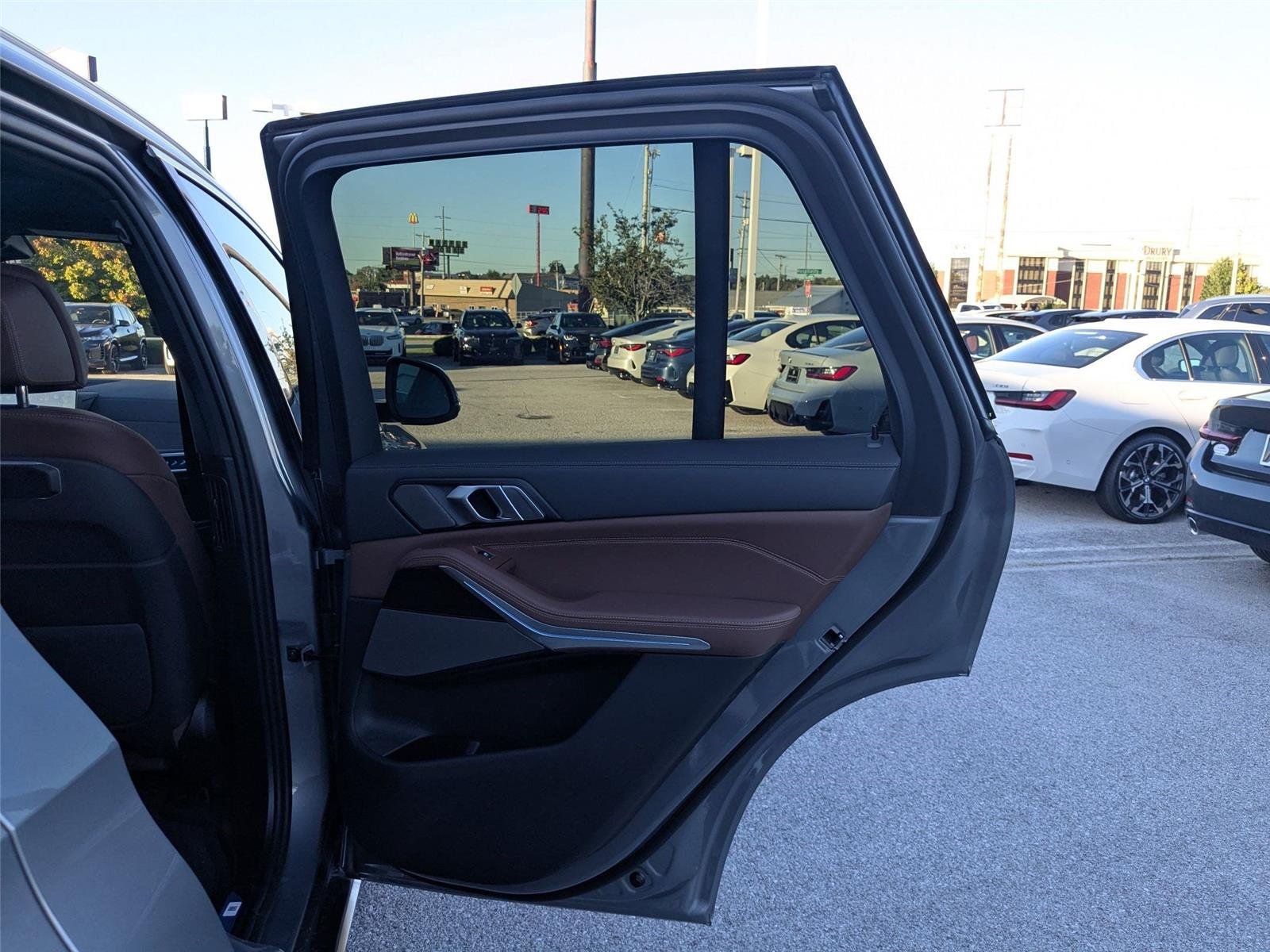 2026 BMW X5 50e - Photo 30