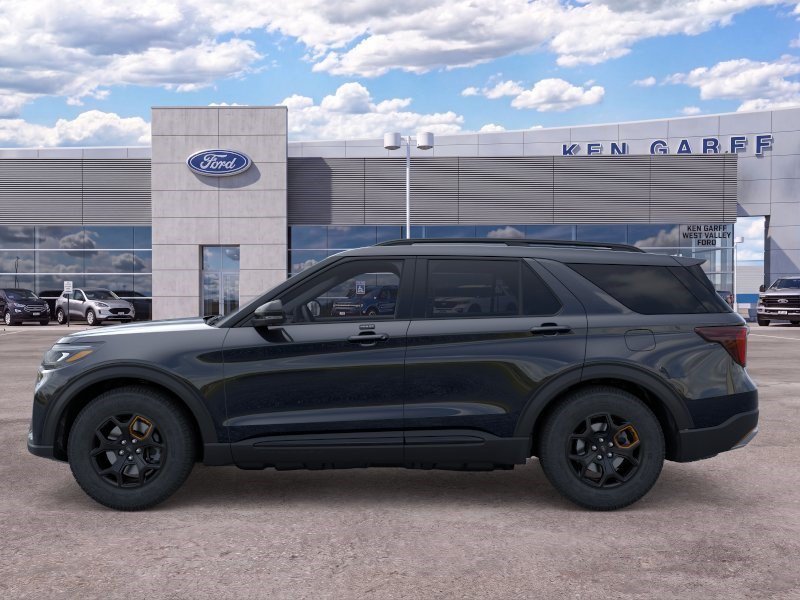 New 2026 Agate Black Metallic Ford Tremor image 3