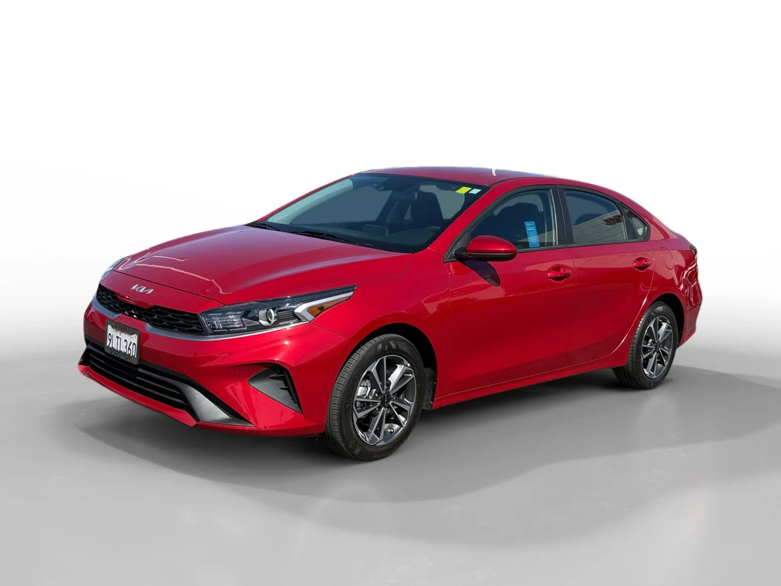 2024 Kia Forte LXS AT's photo