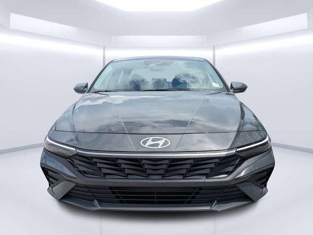 New 2026 Gray Hyundai SE image 8