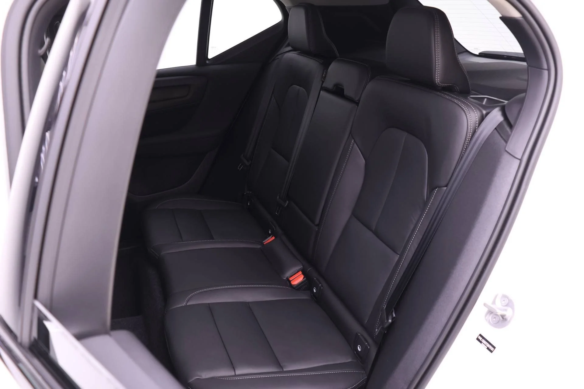 2026 Volvo XC40 Core - Photo 14