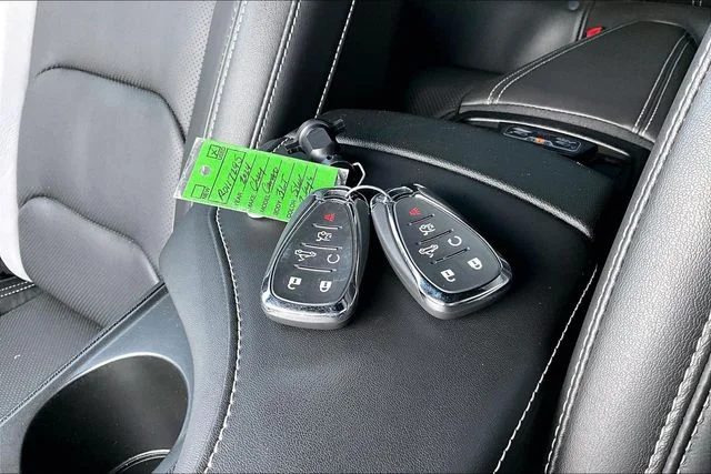 Used 2024 Sharkskin Metallic Chevrolet 3LT image 35