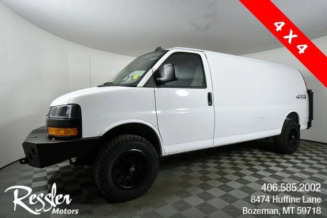 2025 Chevrolet Express Cargo
