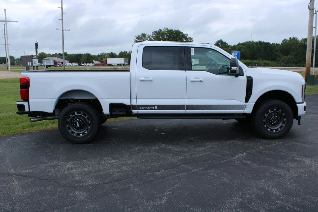 New 2027 Oxford White Ford F-350® XLT image 21