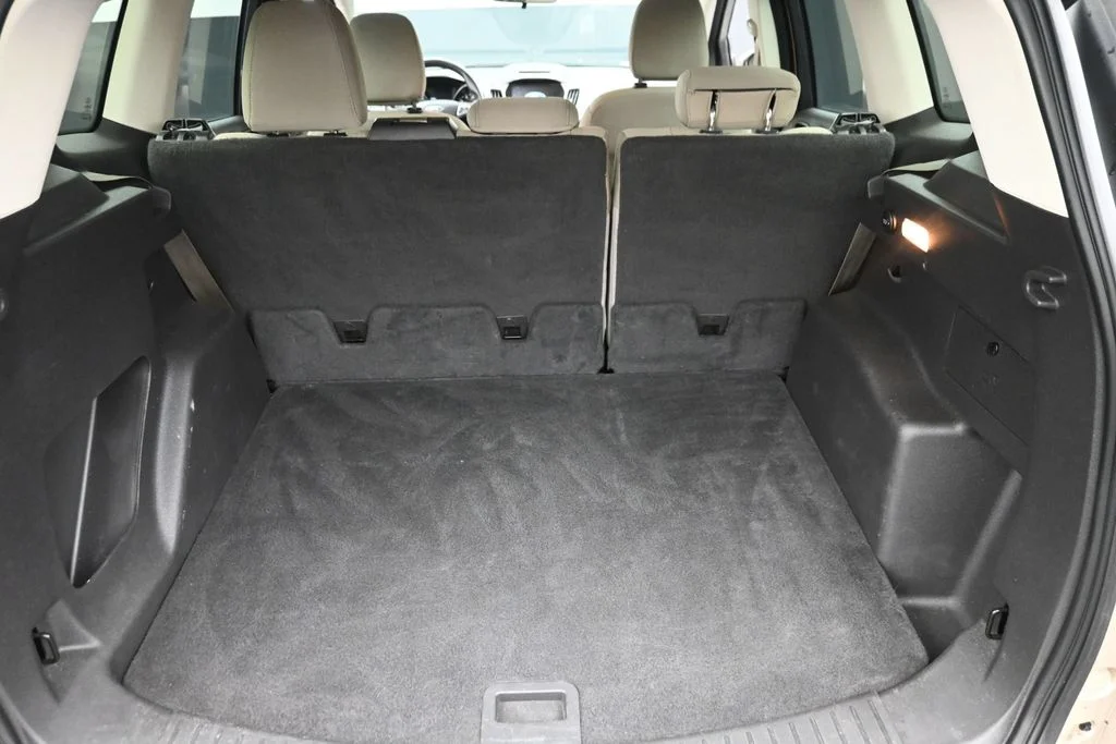 Used 2018 Gold Ford SE image 11