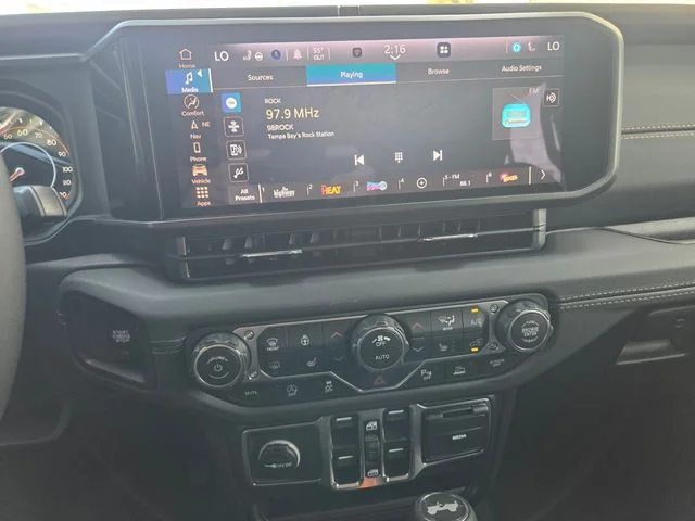 New 2026 Reign Exterior Paint Jeep Sahara image 24