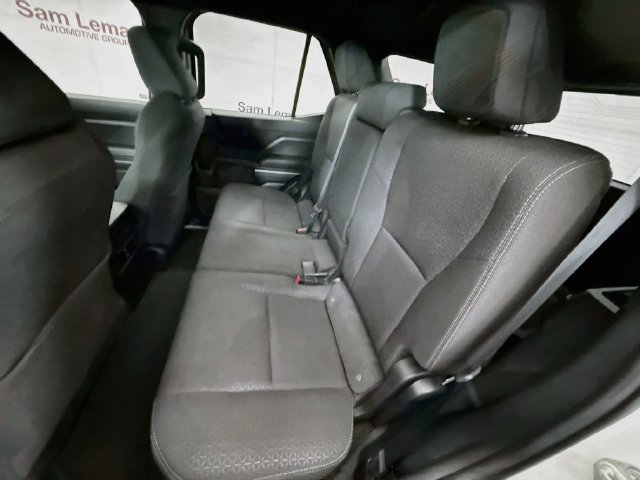 Used 2025 White Toyota SR5 image 23