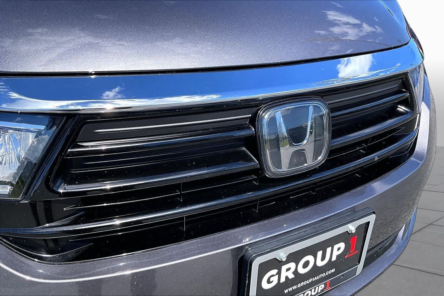 Used 2024 Modern Steel Metallic Honda EX image 30