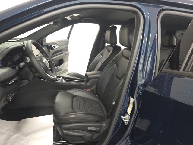 New 2026 Fathom Blue Pearl Coat Jeep Latitude image 17