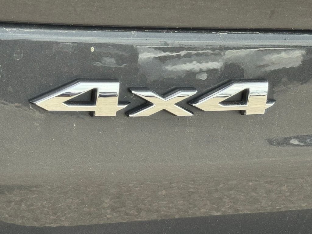 Used 2022 Gray Jeep Overland image 10