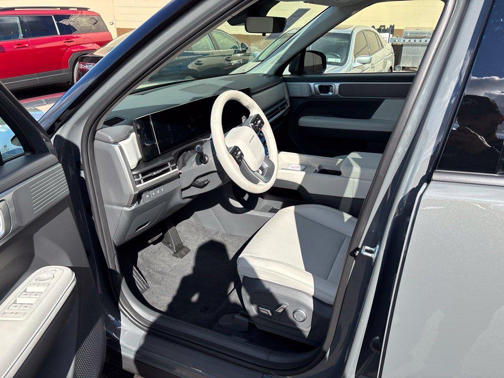 New 2027 Gray Hyundai SEL AWD image 11