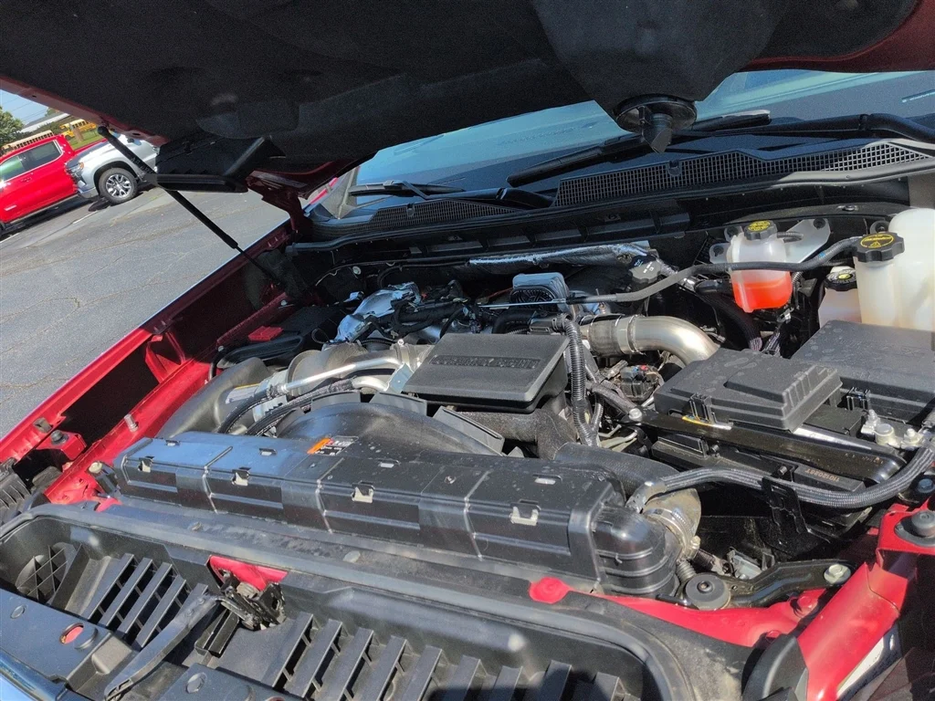 Used 2025 Radiant Red Tintcoat Chevrolet High Country image 31