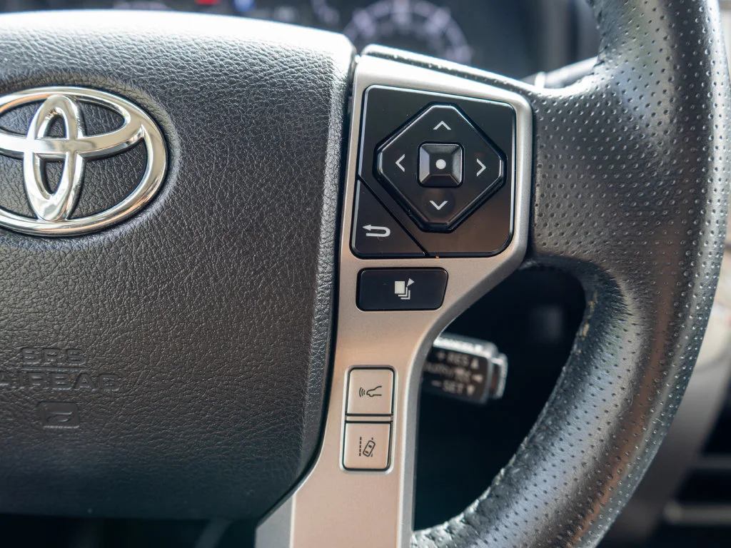 Used 2020 White Toyota SR5 Premium image 19