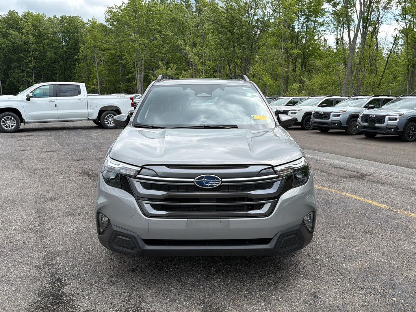 Used 2025  Subaru Premium image 13
