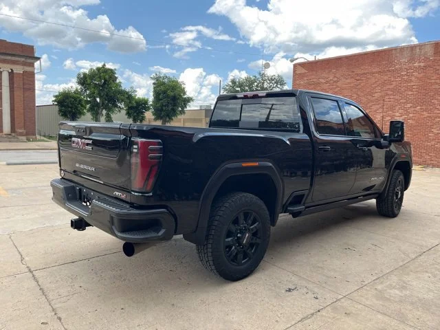 2024 GMC Sierra 2500HD AT4 - Photo 8