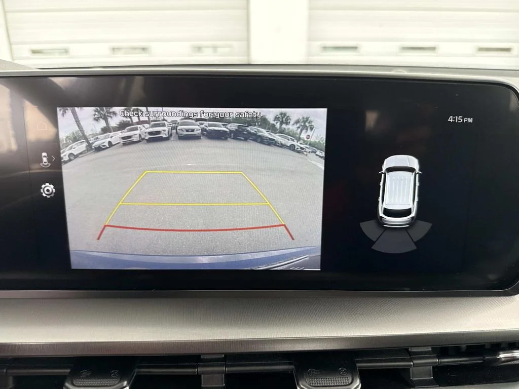 Used 2023 Black Kia S image 33