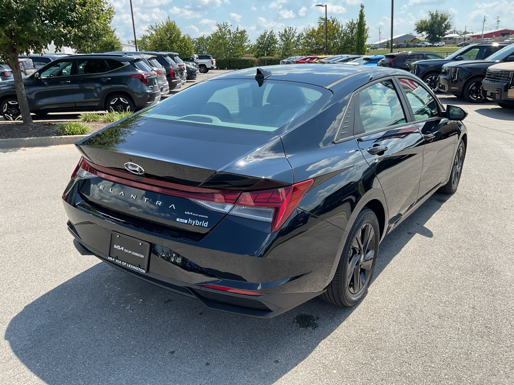 Used 2023 Onyx Black Hyundai Blue image 9
