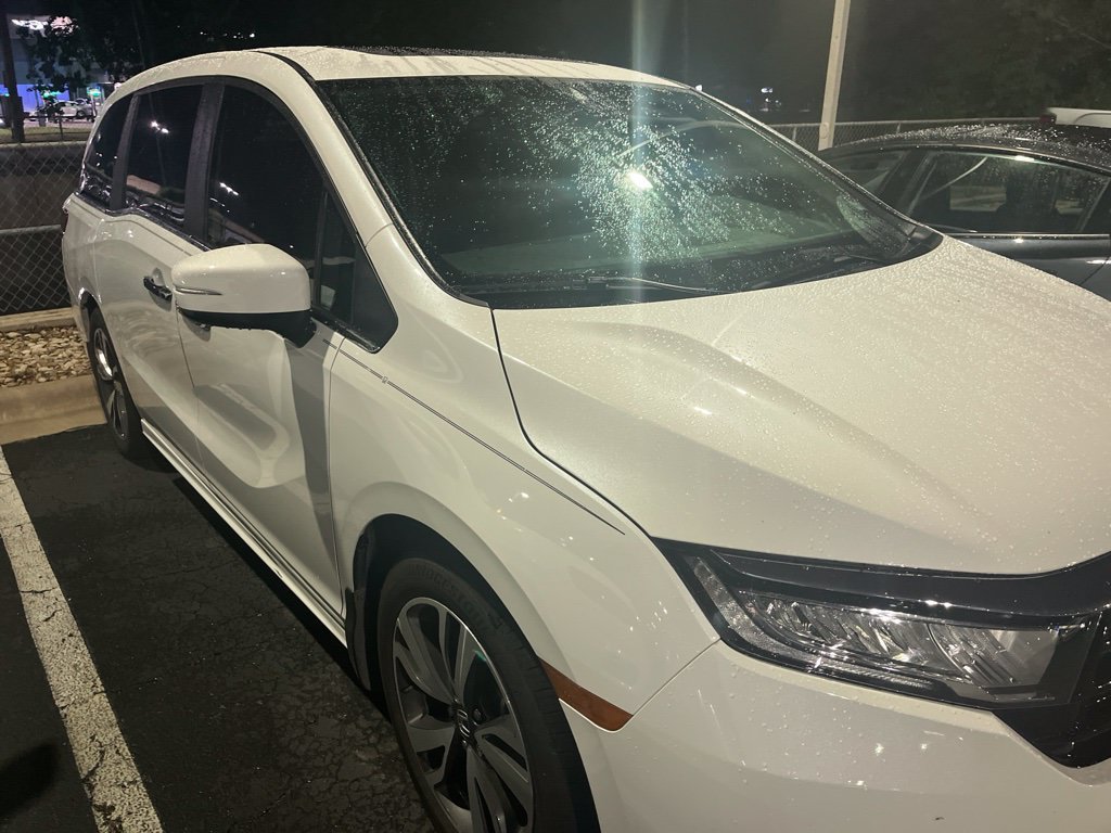 Certified Used 2024 Platinum White Pearl Honda TOURING image 3