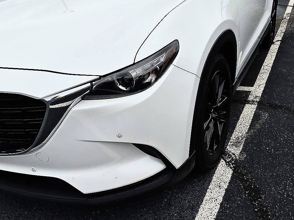 Used 2022 Snowflake White Pearl Mica Mazda Touring Plus image 8