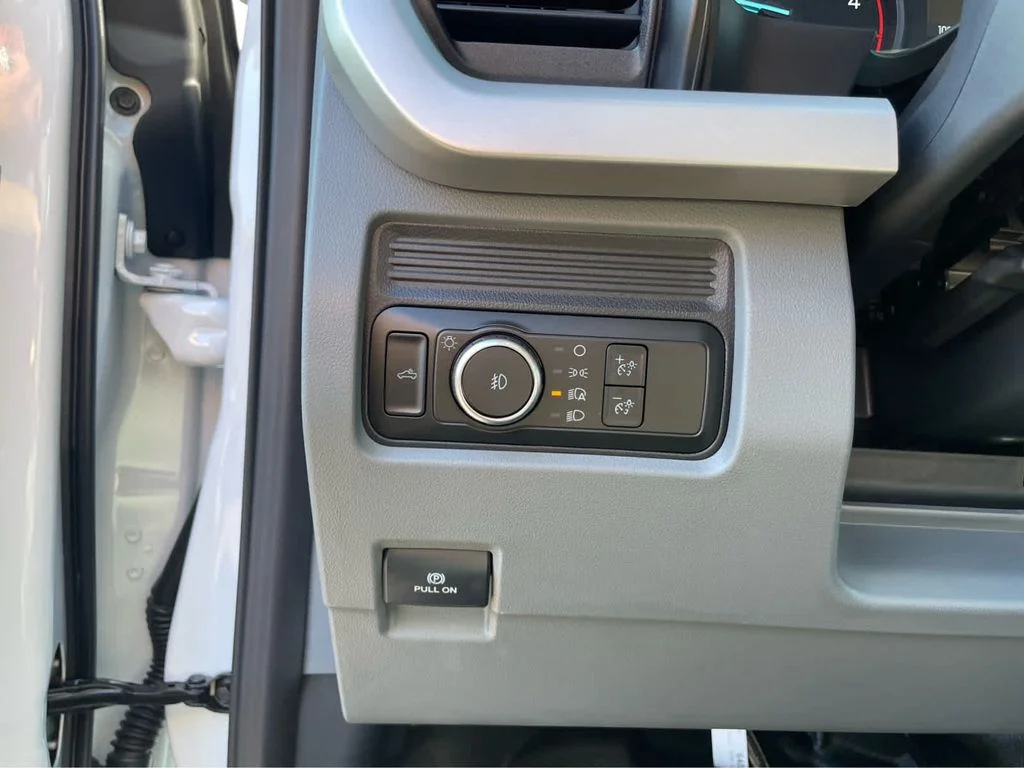 New 2026 Oxford White Ford F-350® XL image 15