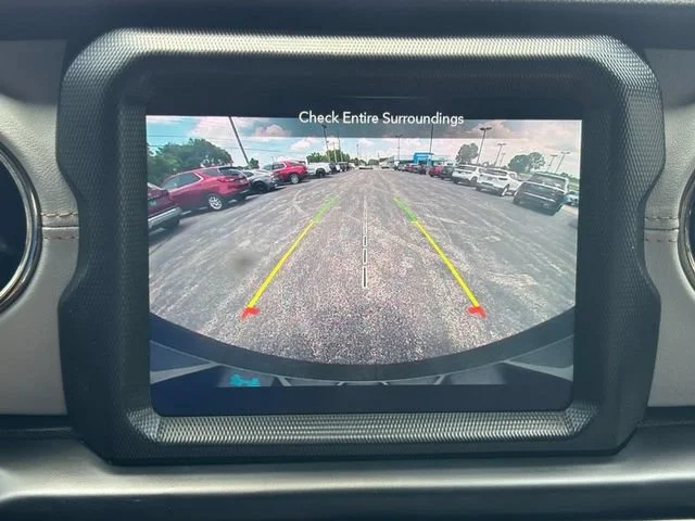 Used 2023 Gray Jeep High Altitude 4x4 image 22